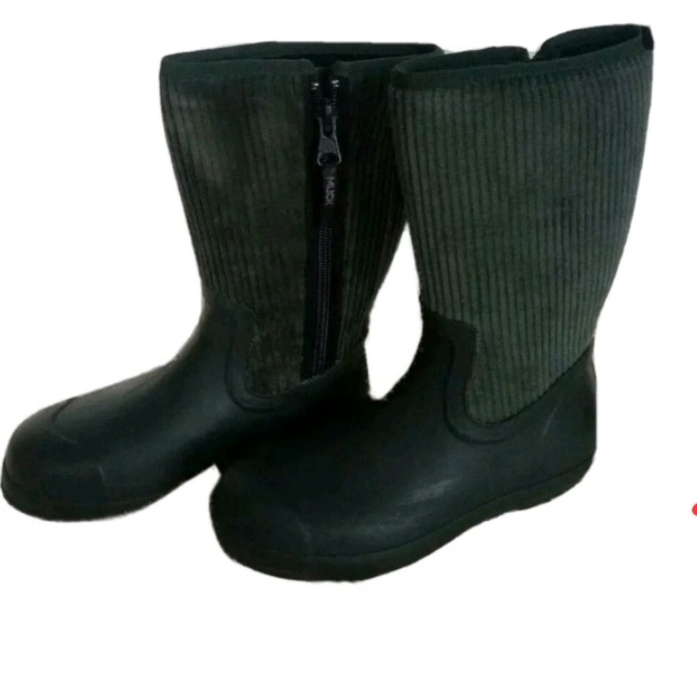 MUCK RAIN BOOTS GIRLS GREEN BLACK KIDS SIZE 3 NEW IN BOX